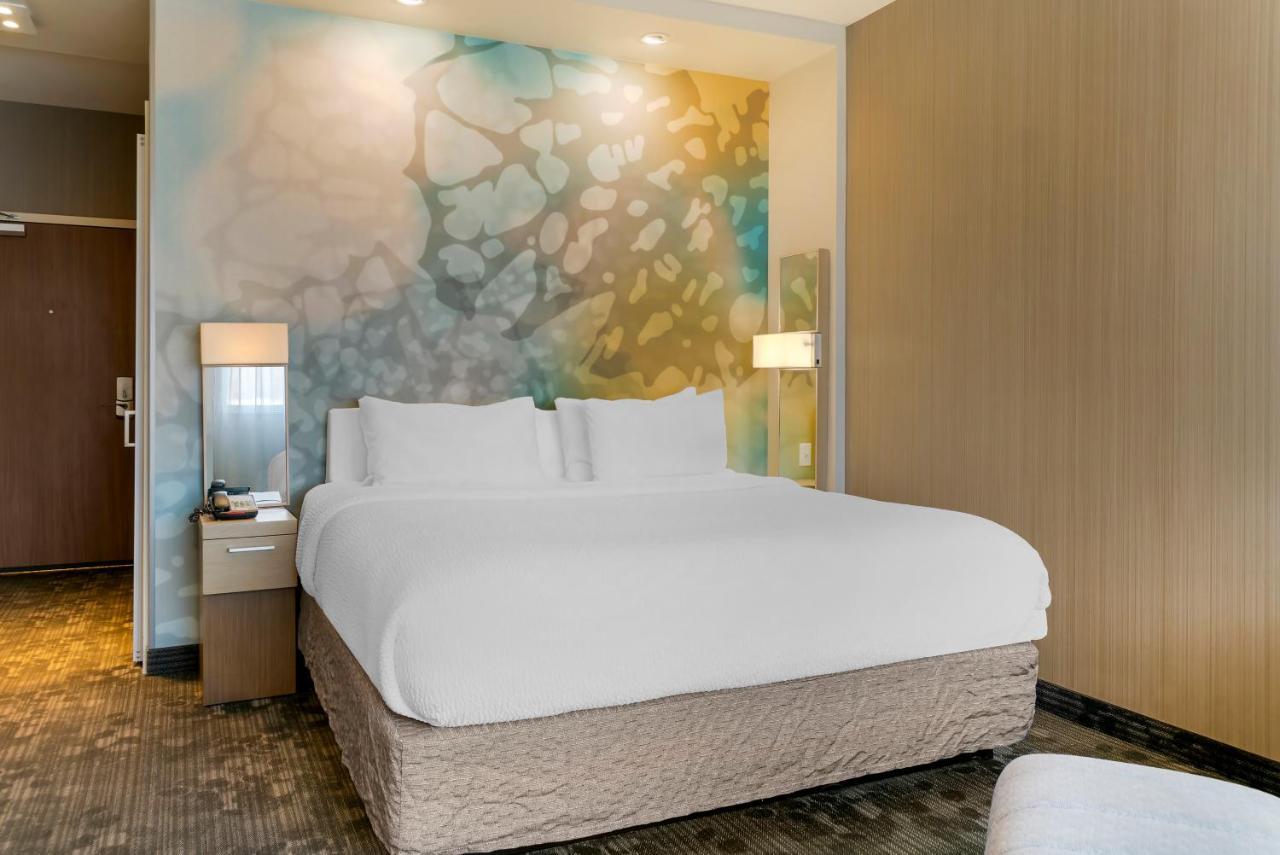 Courtyard By Marriott Toledo North Hotell Exteriör bild